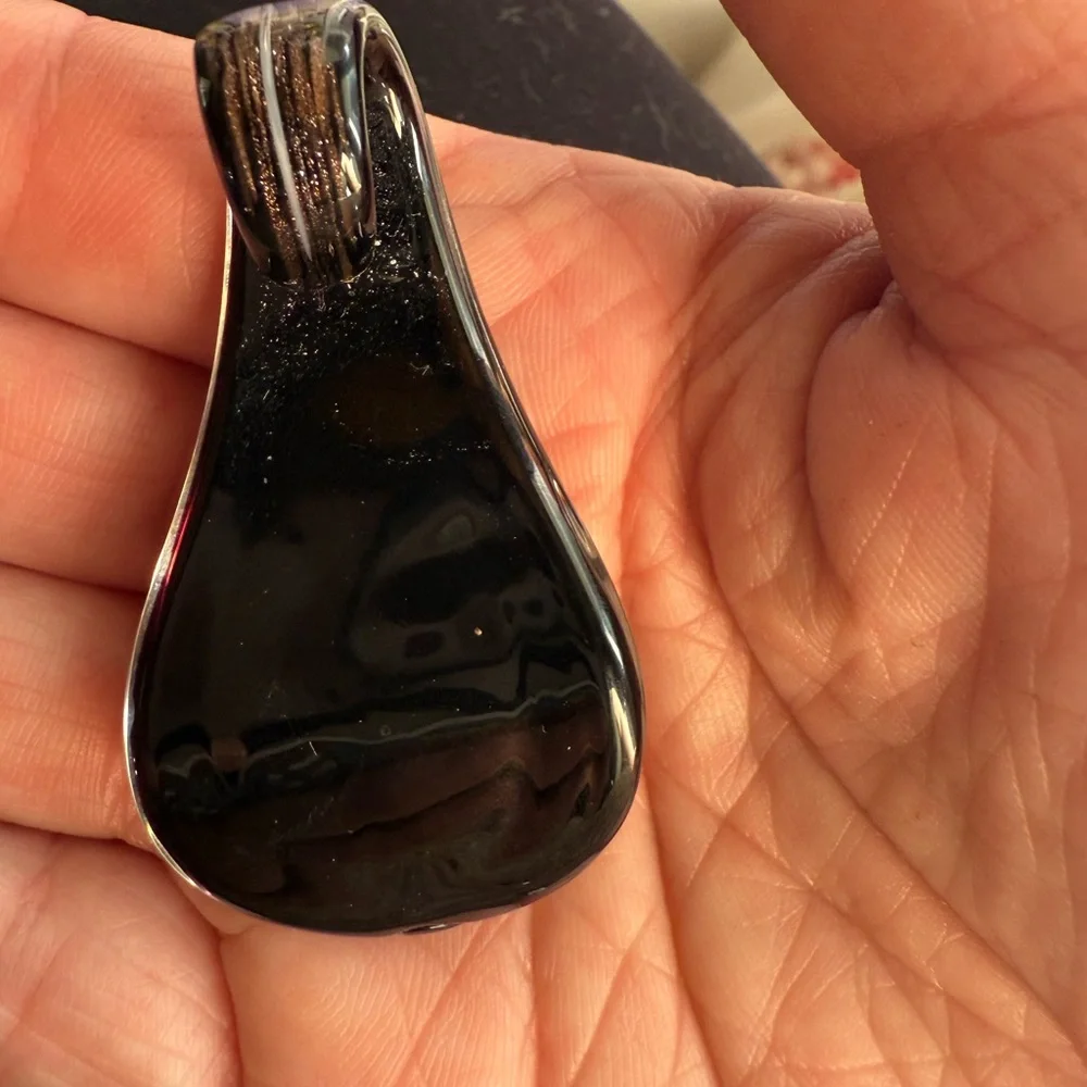 Artsy Glass Teardrop‎ Accent in Black and Gold